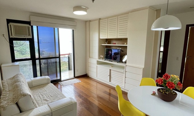 Boa Viagem Apartamento | Apartment with Sugar Loaf view, swimming pool, garage, sauna, gym and mini market