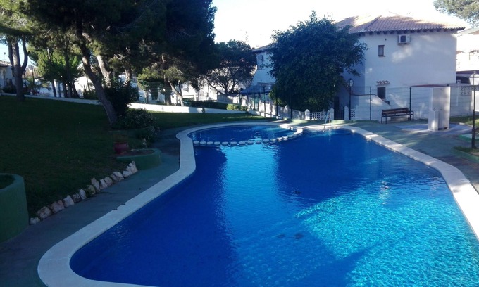Los Balcones Casa | APARTAMENTO CON PISCINA URB. LAGO JARDIN II TORREVIEJA.