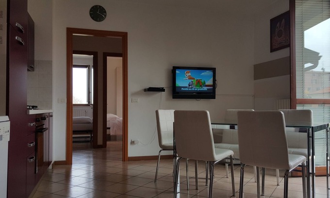 Cavalcaselle Apartamento | APARTAMENTO CON TERRAZA Y 2 DORMITORIOS IDEALES PARA GARDALAND LAKE Y PARQUES