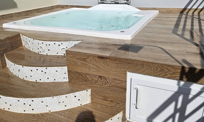 Villa Hermosa Apartamento | Apartamento con Terraza y HOT TUB