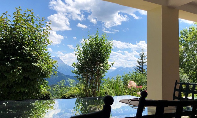 Leysin Apartamento | Apartment with terrace and garden for skiers and hikers. Pet friendly!