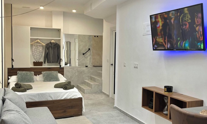 Pla del Bon Repós Apartamento | Apartamento con terraza junto a Plaza de Toros