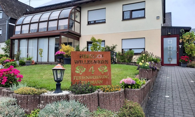 Rahrbach Apartamento | Apartamento con jardín de invierno en el centro de Sauerland para jóvenes y mayores.