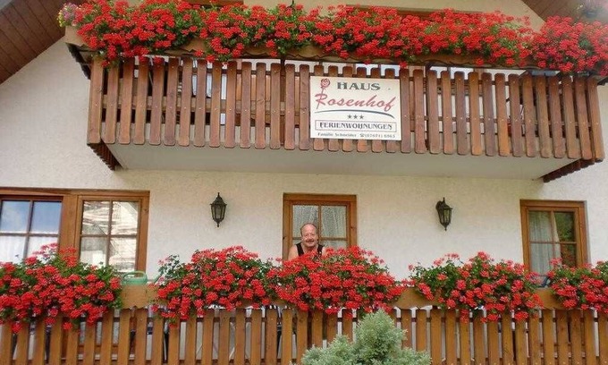 Brandenberg-Fahl Apartamento | Apartamento amarillo - Haus Rosenhof