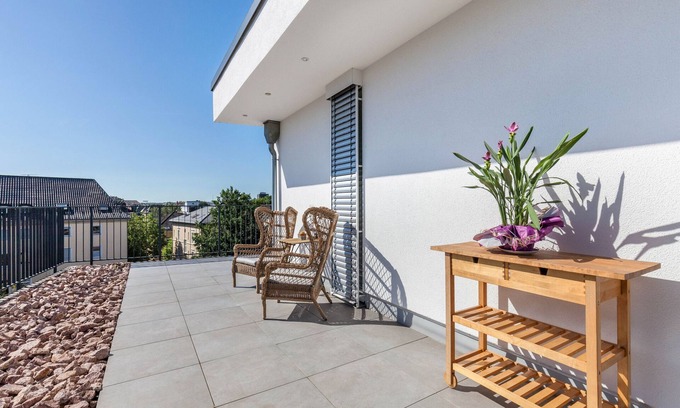 Giessen Apartamento | Apartamento 'Yiwoo Home' con terraza privada, balcón y Wi-Fi