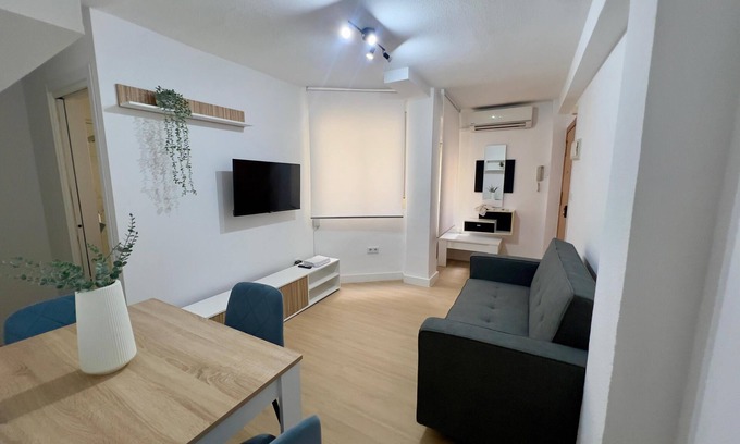 Almeria Apartamento | APARTAMENTO ZAPILLO PLAYA(50metros de la playa)