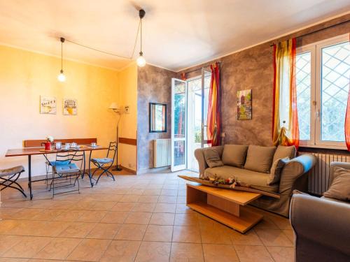 Diano Castello Apartamento | Apartment Zenzero e Cannella-2 by Interhome