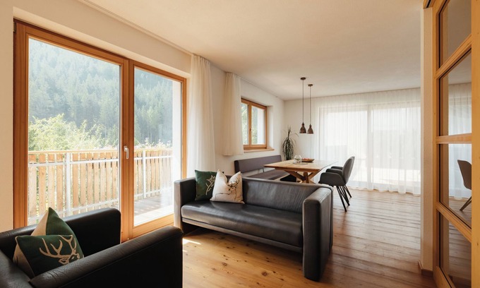 Selva dei Molini Apartamento | Apartamento 'Zirm' con vistas a la montaña, terraza privada y Wi-Fi