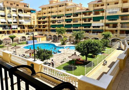 La Mata Apartamento | Apartment ZuMiFra with swimming pool, 300 m from the sea, with beautiful sandy beach La Mata