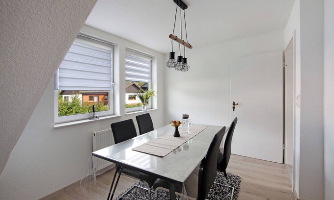 Herscheid Apartamento | Apartamento 'Zur Nordhelle' con vistas a la montaña y Wi-Fi