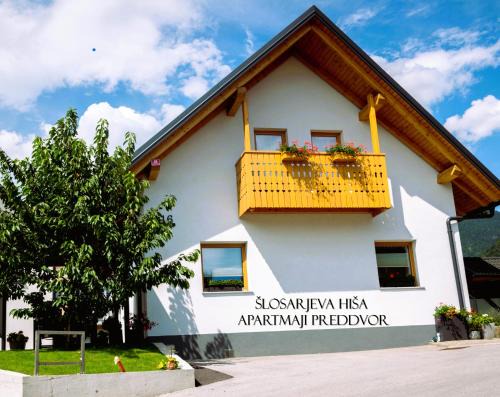 Preddvor Apartamento | Apartments Šlosarjeva Hiša Nature & Tradition