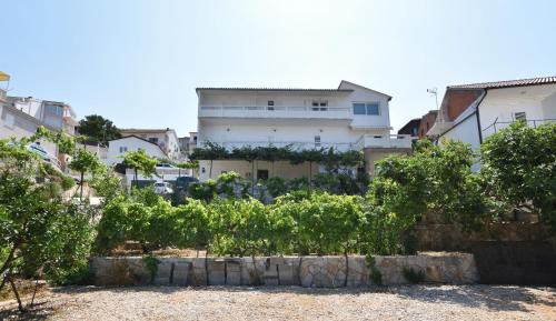 Primosten Apartamento | Apartments and Room Mate-Mare