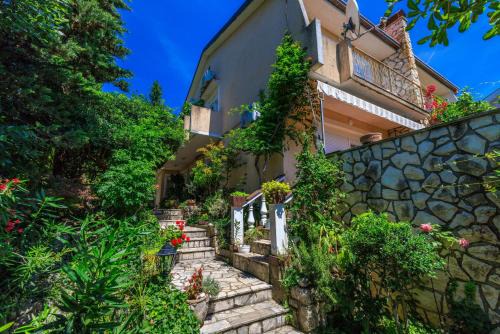 Klanfari Apartamento | Apartments and Room Mirjana