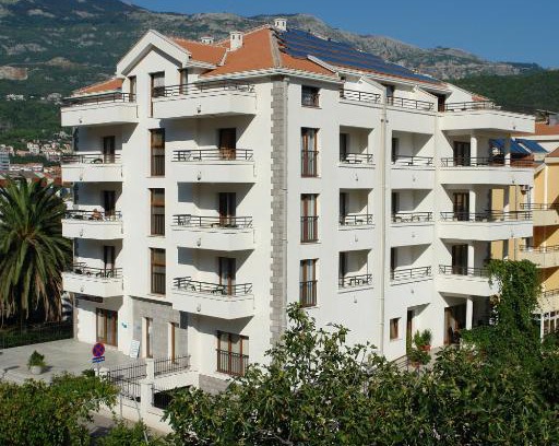 Babin do Apartamento | Apartments Butua