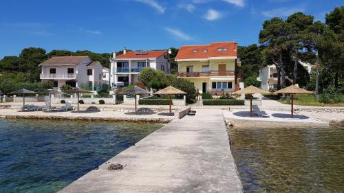 Molat Apartamento | Apartments by the sea Brgulje, Molat - 16217