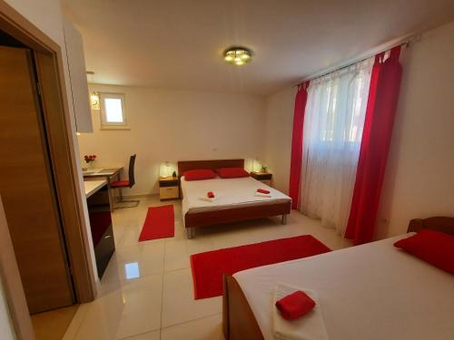 Gorinka Apartamento | Apartments Centar Makarska Three Palms