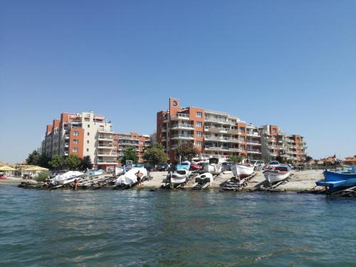 Pomorie Complejo | Apartments Helios