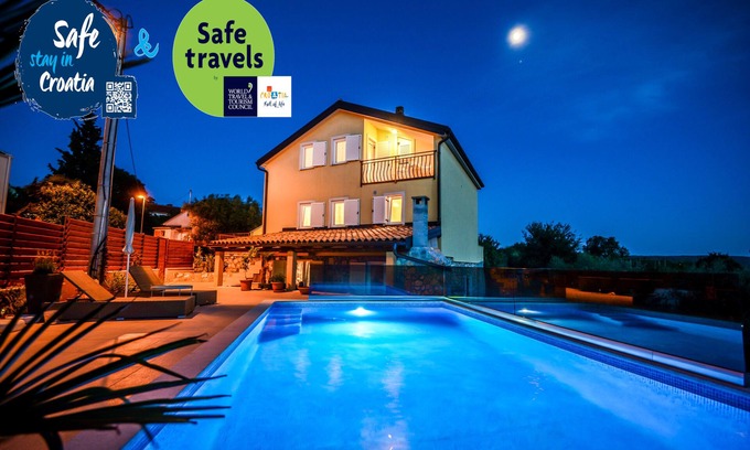 Malinska-Dubasnica Apartamento | Apartamentos Juros Sveti Vid 2 con piscina
