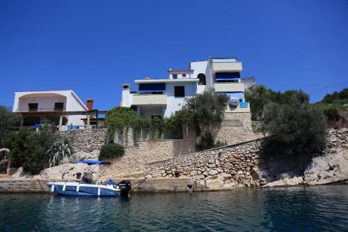 Pokrivenik Apartamento | Apartments Igor - 5m from beach