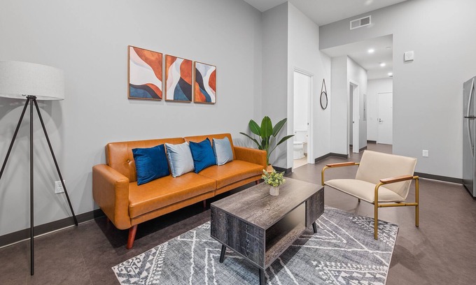Cultural District Apartamento | Apartments in Pittsburgh's Cultural District by Frontdesk