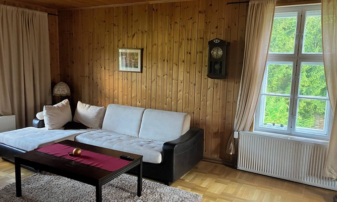 Stary Gierałtow Apartamento | Apartments in the valley of the Landecker Biele - red