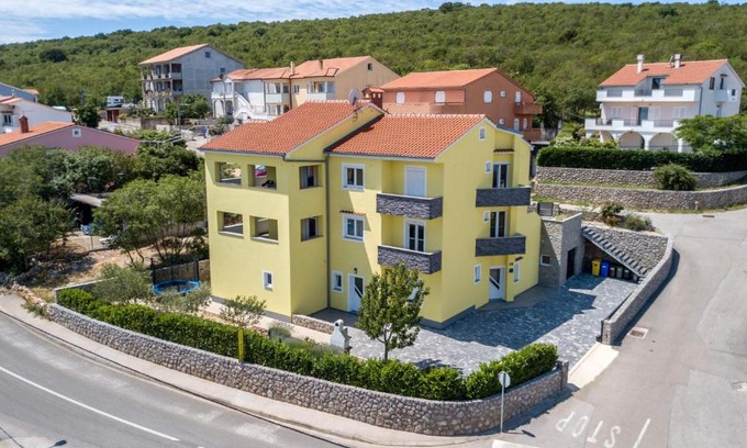 Salatic Apartamento | Apartments Jana