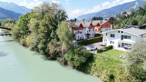 Bruck an der Grossglocknerstrasse Apartamento | Apartments Kabashi 2 RIVER View