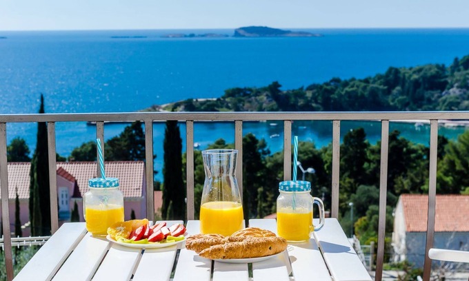 Brasina Apartamento | Apartments Knego - One Bedroom Apartment with Balcony and Sea View