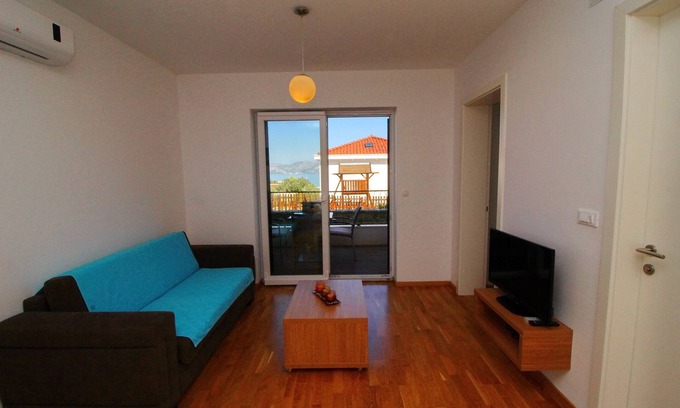 Drace Apartamento | Apartments Kula - Apartamento de 1 dormitorio con terraza y vistas al mar-B2
