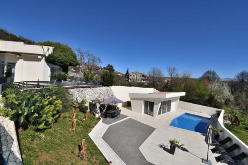 Mihotici Apartamento | Apartments Lux with pool