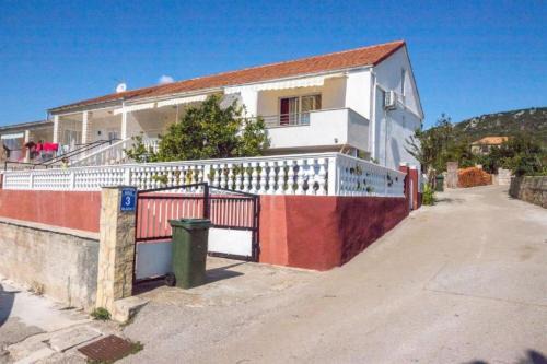Vinisce Apartamento | Apartments Mari