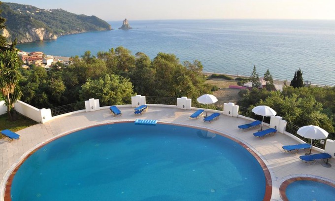 Agios Gordios Apartamento | Apartments Maria with Pool - Agios Gordios Beach