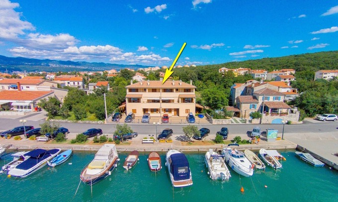 Klimno Apartamento | Apartments Marjanca, (16182), Klimno, Croatia