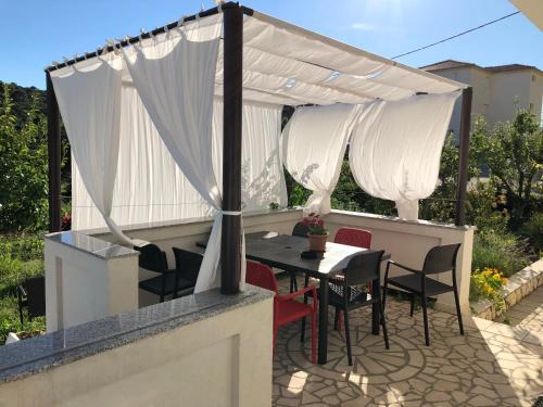 Kampor Apartamento | Apartments Mikelic