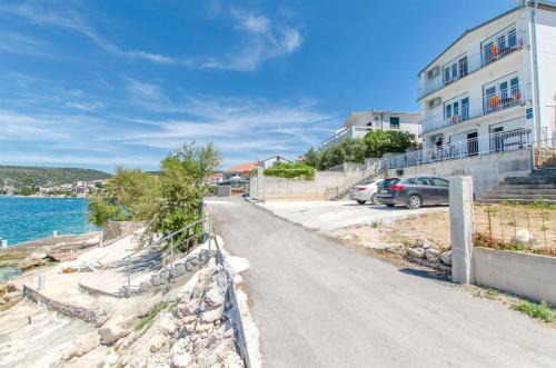 Razanj Apartamento | Apartments Na Obali Mora