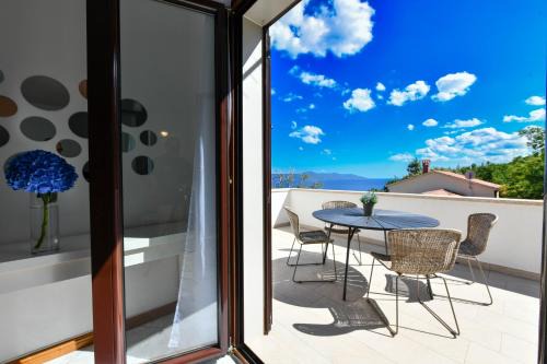 Obrs Apartamento | Apartments near the beach, with terraces and seaview at House B.