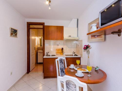 Gornji Kono Apartamento | Apartments Nicol - Studio with Terrace