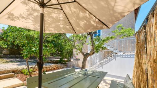Veli Losinj Apartamento | Apartments Pino