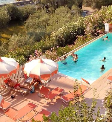 Pai Apartamento | Apartments & Pool & Wellness Pool
