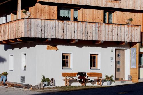 Rasun di Sotto Apartamento | Apartments Resi