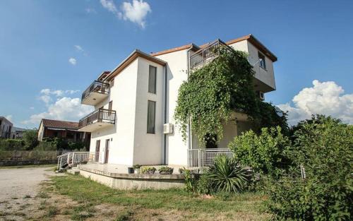 Kastel Stafilic Casa | Apartments&Room Babic