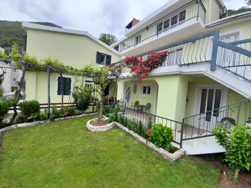 Petrovac Apartamento | Apartments Simo