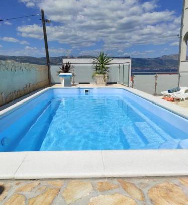 Arbanija Apartamento | Apartments Sollis