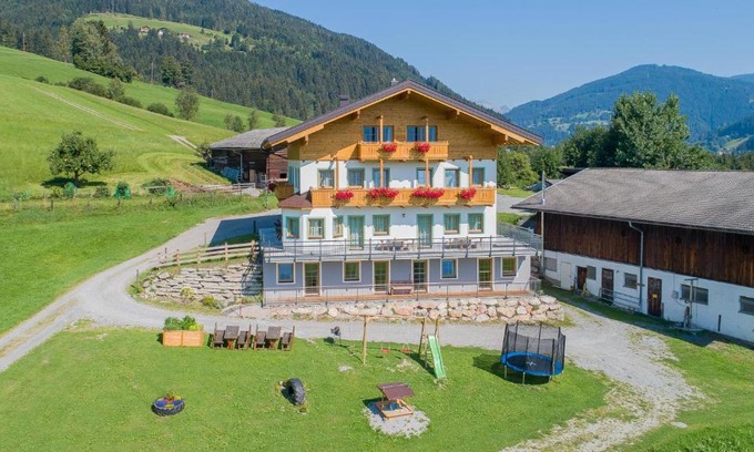 Flachau Apartamento | Apartments Unterfischergut