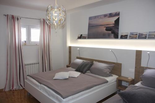 Sveti Filip i Jakov Apartamento | Apartments Villa Agatha