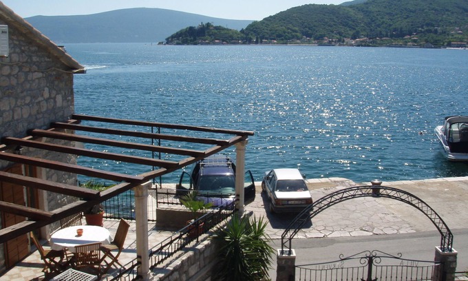 Lepetane Apartamento | Apartments Villa Serventi