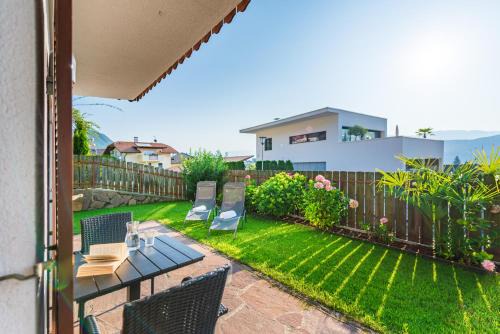 Caldaro Sulla Strada del Vino Apartamento | Apartments Villa Vardia