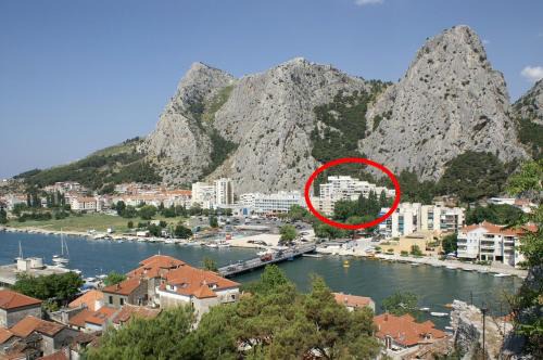 Omis Apartamento | Apartments with a parking space Omis - 14290