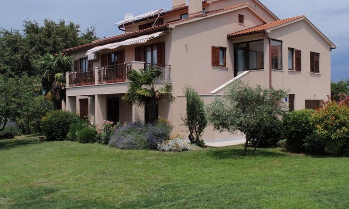 Kapelica Apartamento | Apartments with parking space Presika, Labin - 7390