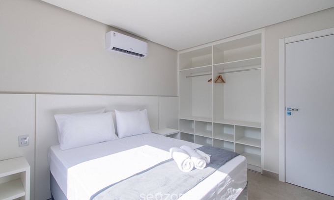 Taperapua Beach Apartamento | Apartments With Swimming Pool 700m From Taperapuan Beach Nvm0009